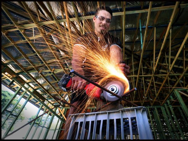 Sunday Mail: apprentice Bradley Weyman .  A new survey of about 1000 tradies has found 75 per cent of tradies feel their school didnÕt support them in doing a trade. We are after some pics of experienced tradie Matt Neave with one of his apprentices, who will be talking about their experiences in the story. Pic Jamie Hanson