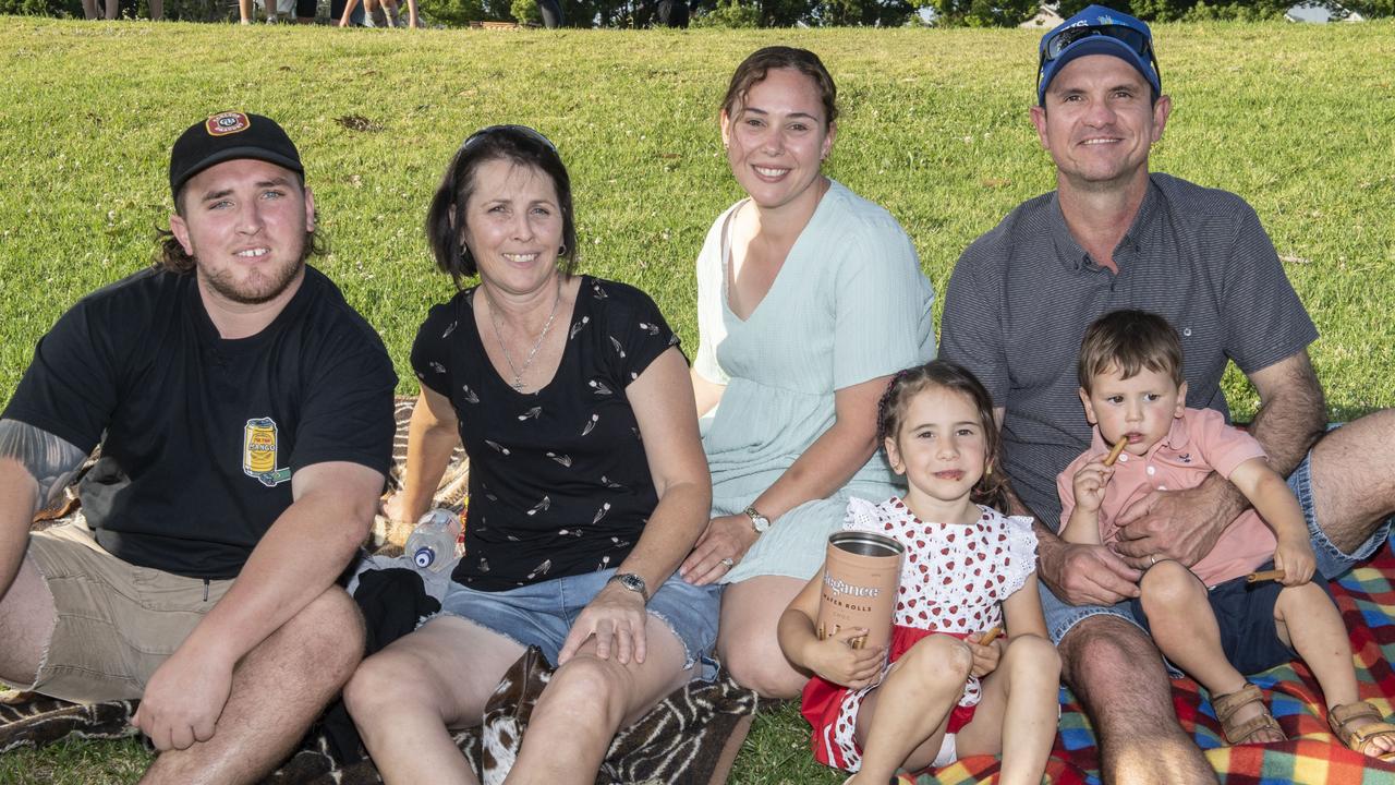 Mitch Matheson, Cassie Gramenz, Natalie Burdett, Rylee Burdett, Ian Burdett and Jacob Burdett. Triple M Mayoral Carols by Candlelight. Sunday, December 11, 2022. Picture: Nev Madsen.