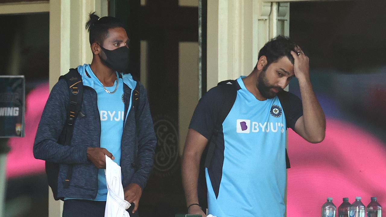 Mohammed Siraj and Rohit Sharma at the Sydney Cricket Ground. (Photo by Ryan Pierse/Getty Images)