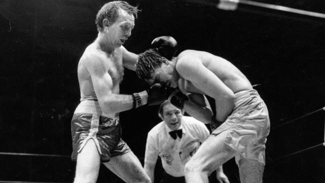 Barry Michael and Lester Ellis during their world title fight at Festival Hall in 1985.