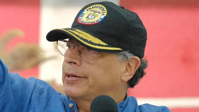 This handout picture released by the Colombian Presidency Press Office shows Colombian President Gustavo Petro speaking during a Council of Ministers in OcaÃ±a, Norte de Santander Department, Colombia on January 27, 2025. Recent fighting between ELN rebels and FARC dissidents on Colombia's border with Venezuela left 13 more dead amid a wave of violence that has been raging for more than ten days, local authorities reported Monday. (Photo by Handout / Colombian Presidency / AFP) / RESTRICTED TO EDITORIAL USE - MANDATORY CREDIT "AFP PHOTO /  COLOMBIAN PRESIDENCY / HANDOUT /  " - NO MARKETING NO ADVERTISING CAMPAIGNS - DISTRIBUTED AS A SERVICE TO CLIENTS