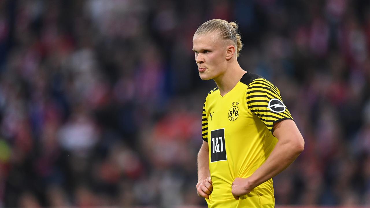 MUNICH, GERMANY - APRIL 23: Erling Haaland of Dortmund looks on during the Bundesliga match between FC Bayern MÃ&#131;Â¼nchen and Borussia Dortmund at Allianz Arena on April 23, 2022 in Munich, Germany. (Photo by Stuart Franklin/Getty Images)