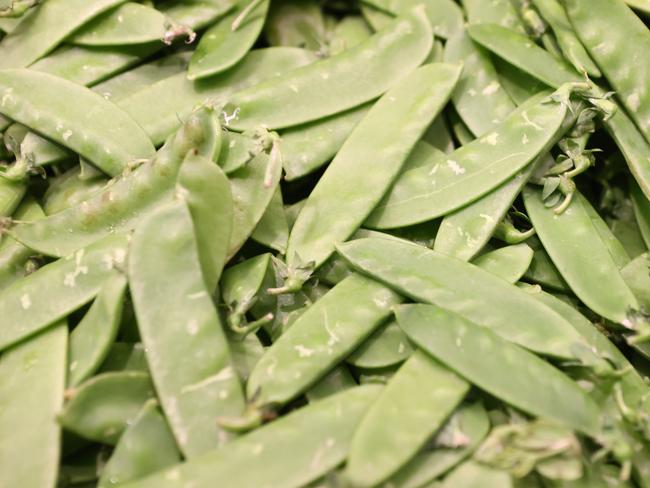 A throwaway anecdote about the cost of snow peas sparked a three-hour avalanche of texts and calls complaining about the rising cost of living. Picture: NCA NewsWire / Kelly Barnes