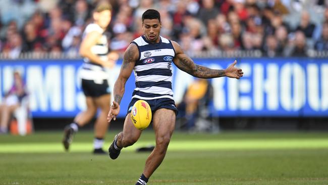 Tim Kelly of the Cats has gone to another level in his second season — is he now a skipper selection option in SuperCoach AFL?