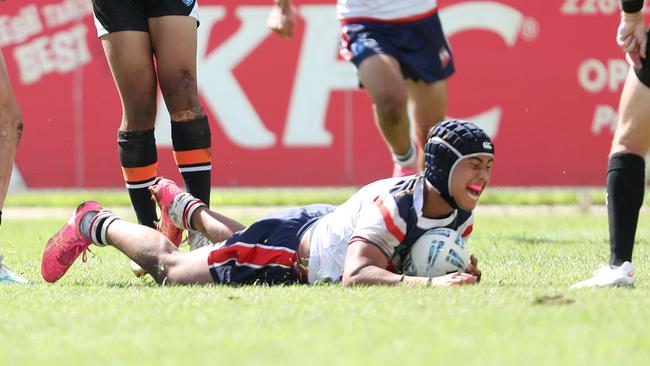 Jack Dean-Potaka scores a try. Picture: Sue Graham