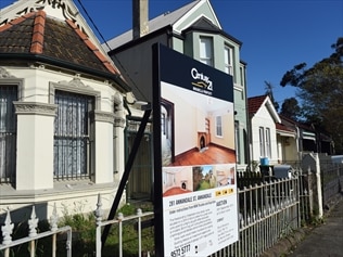 Capital city home values have grown 0.9 per cent, led by a 2.4 per cent surge in Melbourne.