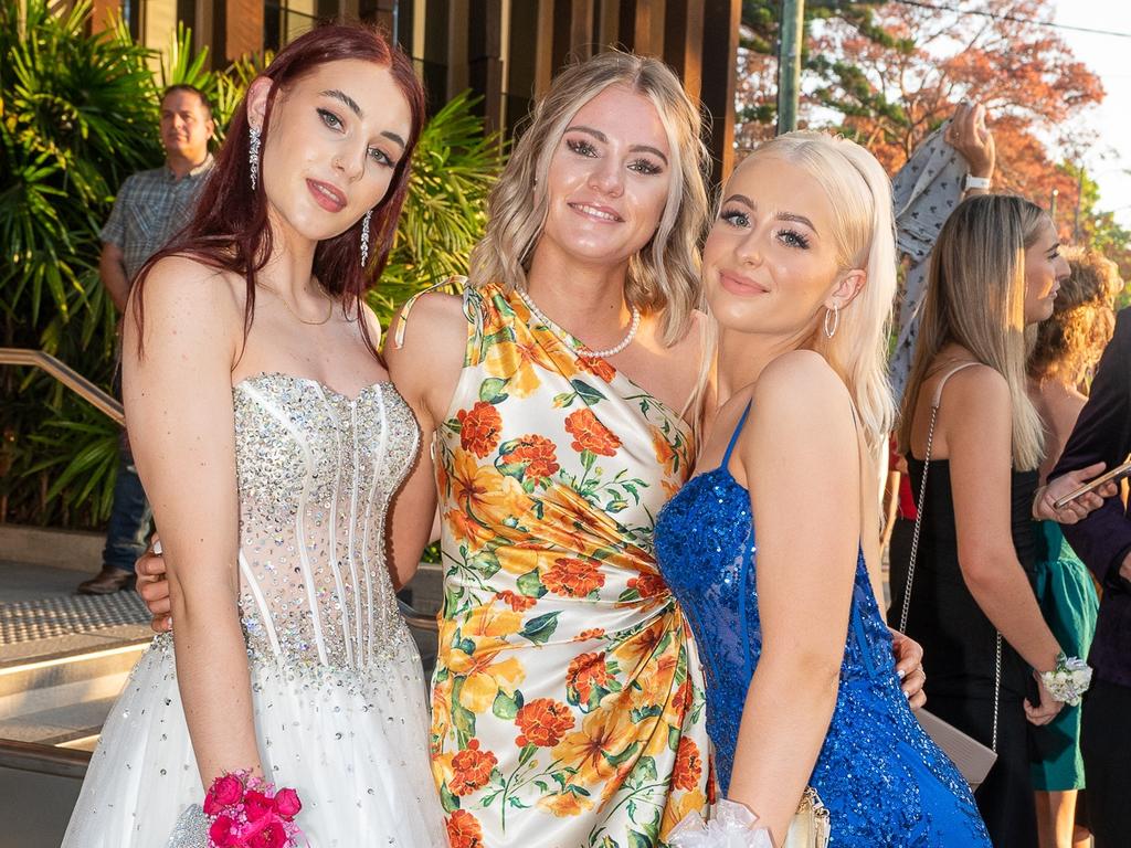 Eva Van Es-Maczkowiack, Pene Cook and Anabella Loxton at Mackay Christian College Graduation dinner, Thursday 16 November 2023 Picture:Michaela Harlow