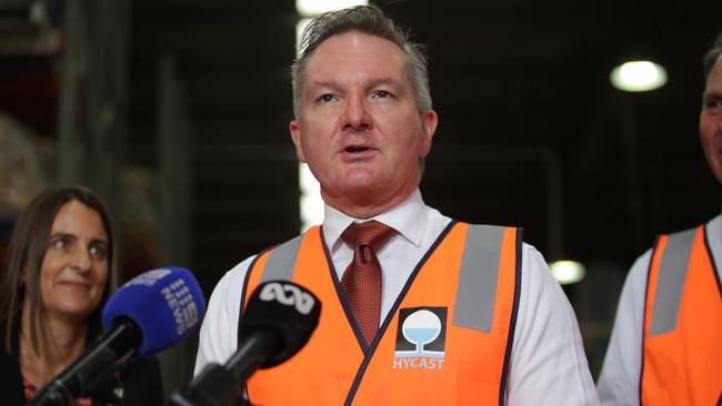 Minister for Climate Change and Energy Chris Bowen visits Hycast Metals at Smithfield on Thursday. Picture: Christian Gilles