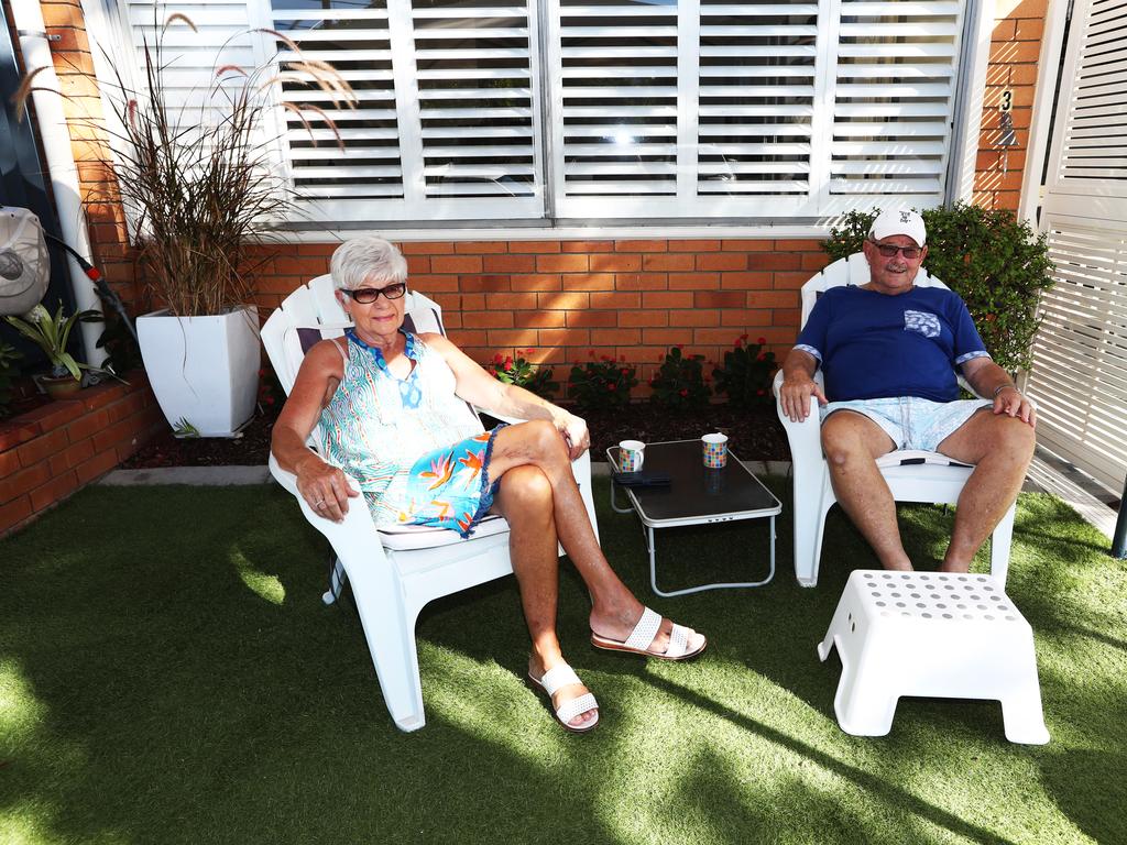 Ross and Bev Robinson. Photograph : Jason O’Brien