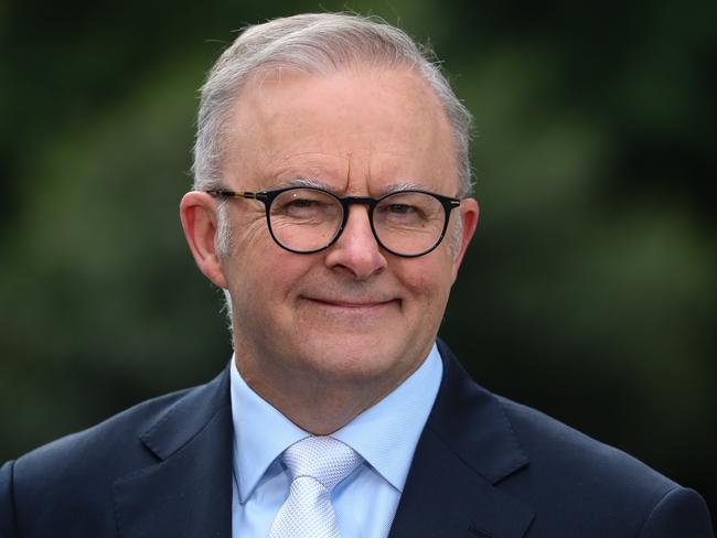 SYDNEY, AUSTRALIA : NewsWire Photos - JANUARY 22 2025;  The Prime Minister Anthony Albanese is in Sydney today and addresses the media in a press conference in Parramatta with Andrew Charlton. Picture: NewsWire/ Gaye Gerard