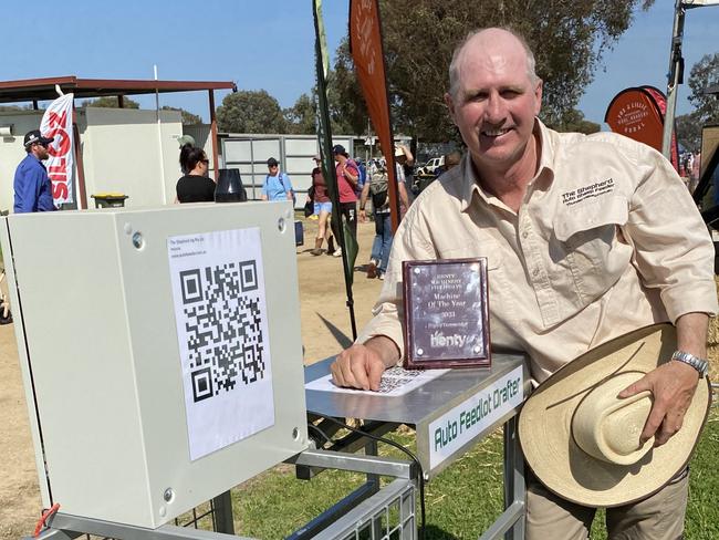 Justin Dunn from Temora with his auto sheep drafter which allows feedlot lambs to be drafted into different weight groups automatically.