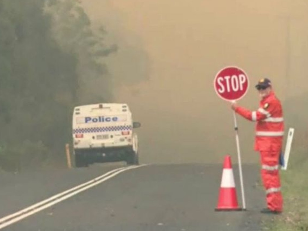 QLD Bushfires: Agnes Waters, Baffle Creek, Deepwater Residents ...