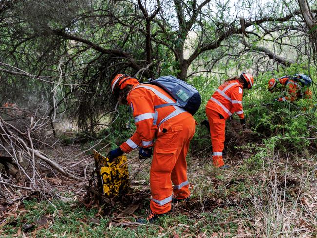 Crews carry out the search in Shelford. Picture: Aaron Francis