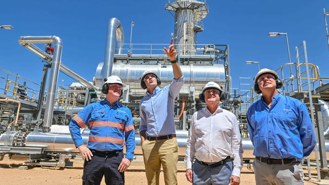 From left: Santos boss Kevin Gallagher, South Australian Premier Peter Malinauskas, Trade Minister Senator Don Farrell and Beach chief executive Brett Woods. Picture: Brenton Edwards