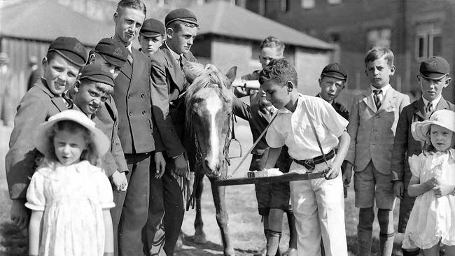 School fair held at the Hutchins School, in Macquarie St, Hobart, in 1935. Mercury Historical Archive Collection (Box 112)