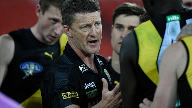 Hardwick speaks to his players. Picture: Getty