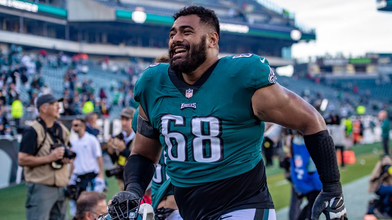 Philadelphia Eagles' Jordan Mailata warms up before a preseason NFL  football game, Thursday, Aug. 24, 2023, in Philadelphia. (AP Photo/Matt  Slocum Stock Photo - Alamy