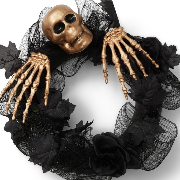 Big W’s Halloween wreath.