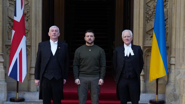 LONDON, ENGLAND – FEBRUARY 08: Speaker of the House of Commons, Sir Lindsay Hoyle (left), and Speaker of the House of Lords Lord McFall (right), welcome Ukrainian President Volodymyr Zelensky to Westminster Hall on February 8, 2023 in London. (Photo Stefan Rousseau-by WPA Pool/Getty Images)