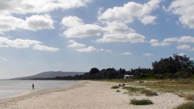 Capel Sound foreshore beach is close to everything but still offers beach frontage.