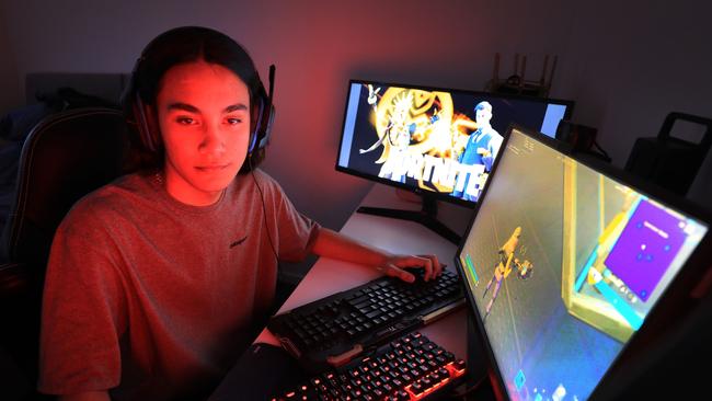 Gold Coast Alex Mackechnie is a teen gamer who just donated $25k winnings to Gold Coast Hospital Foundation for the COVID frontline. Photo: Scott Powick.