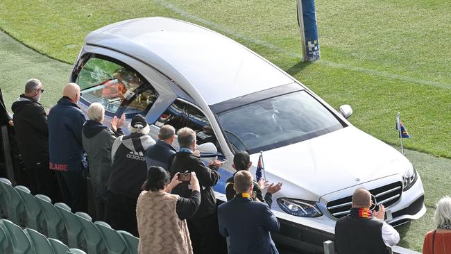 Neil Kerley takes one final lap of honour at Adelaide Oval. Picture: Keryn Stevens