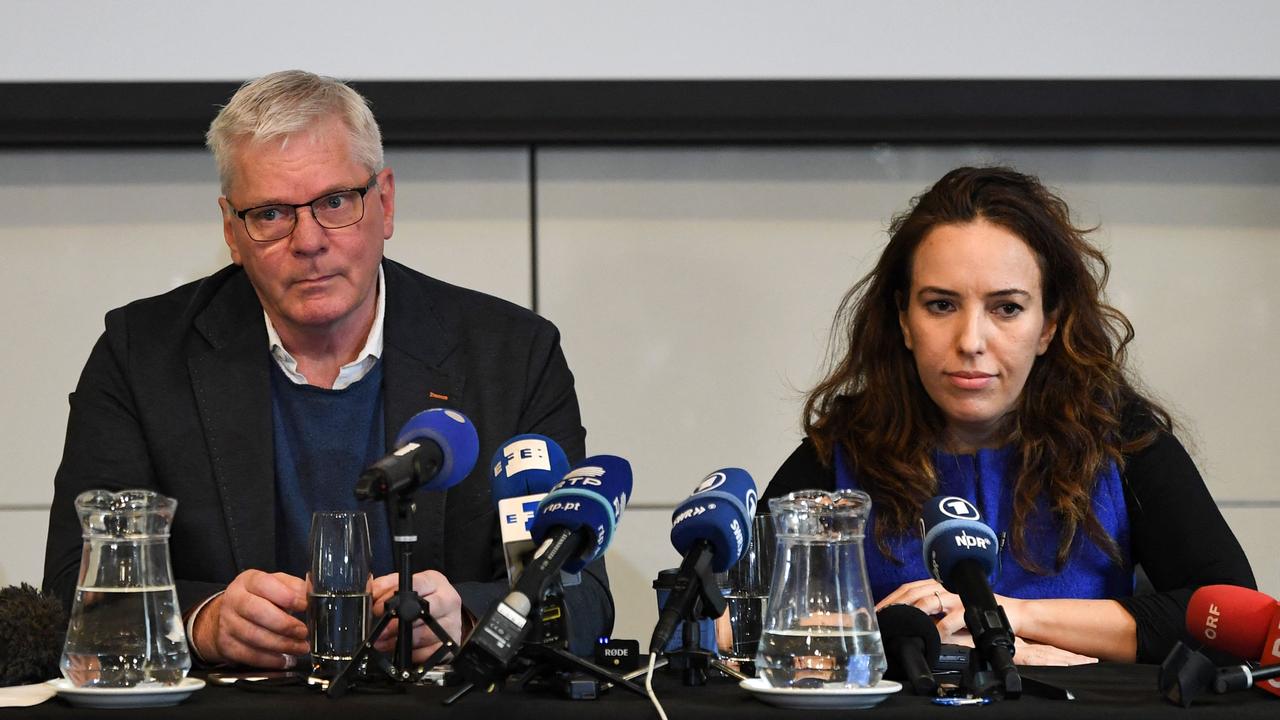 WikiLeaks editor-in-chief Kristinn Hrafnsson and Julian Assange's partner Stella Moris talk to media ahead of the US’s appeal of the UK’s extradition block. Picture: AFP.