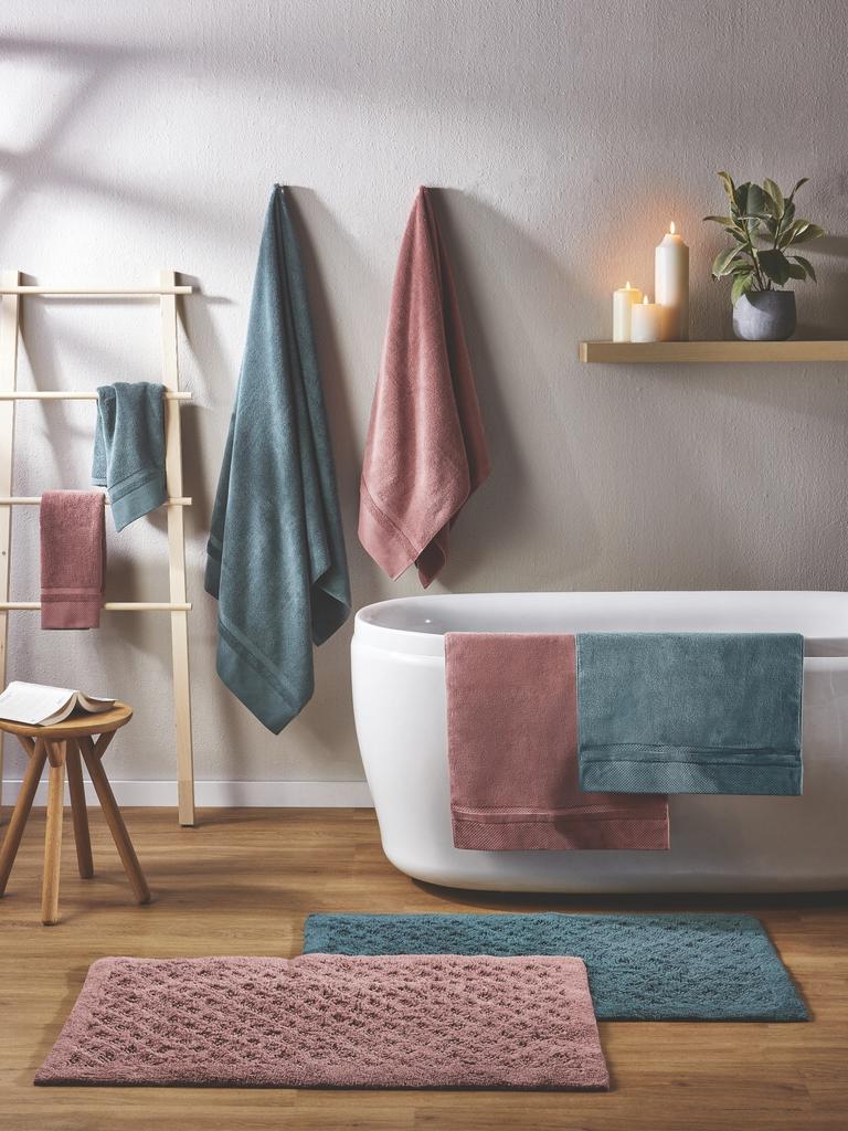 It also has eight different-coloured cotton towels to choose from. Picture: Aldi