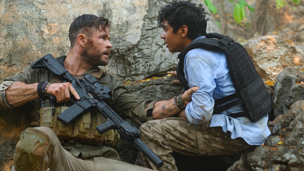 Chris Hemsworth and Rudhraksh Jaiswal in Netflix movie Extraction. Picture: Supplied/ Netflix