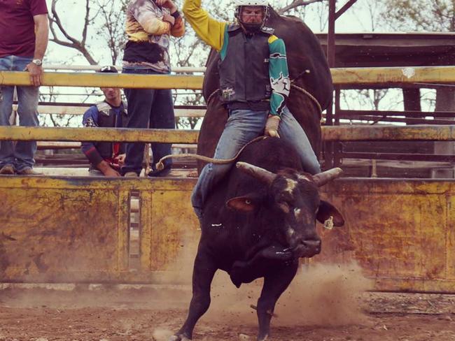 How professional bull riders prepare for a North QLD rodeo