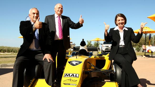 Special Projects manager A1GP Paul Cherry, Nitro Super GP Chairman Terry Mackenroth and Premier Anna Bligh