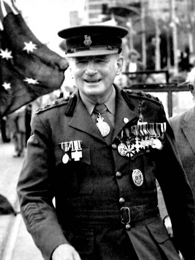 Sir Edward (Weary) Dunlop during annual Anzac Day parade in Melbourne in 1990.