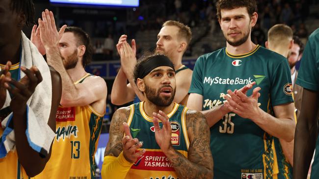 Jordon Crawford’s (front) impact has been praised by JackJumpers captain Clint Steindl. (Photo by Daniel Pockett/Getty Images)