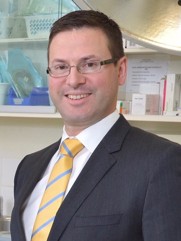 Clayton Lang, a senior plastic Surgeon.
