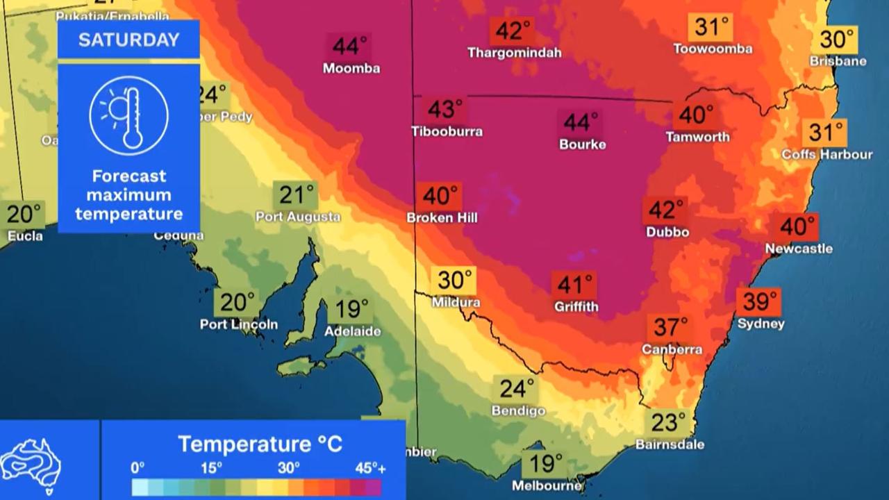 Temperatures of 40C will get to the coast on Sunday. Picture: BOM.