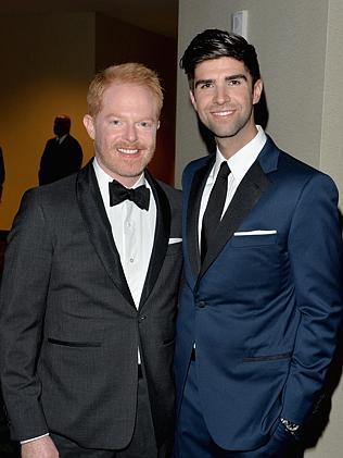 Jesse Tyler Ferguson and Justin Mikita looking cute.