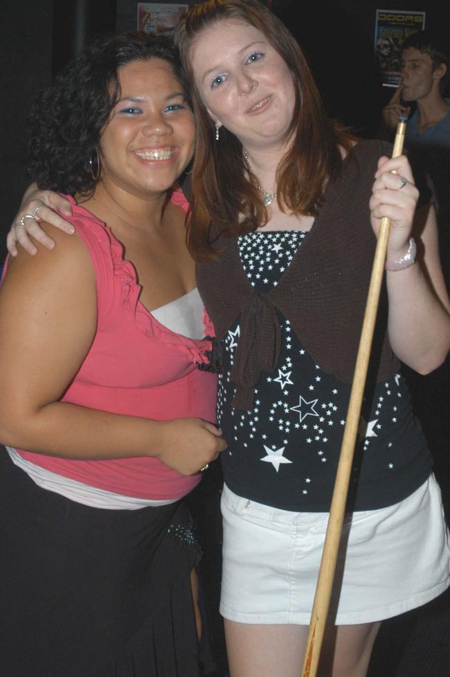 Cecile Rarsabal, Mandy Horton : Socials /Doors /Nightclub /Mackay : PicDaryl/Wright 06 Feb 2006
