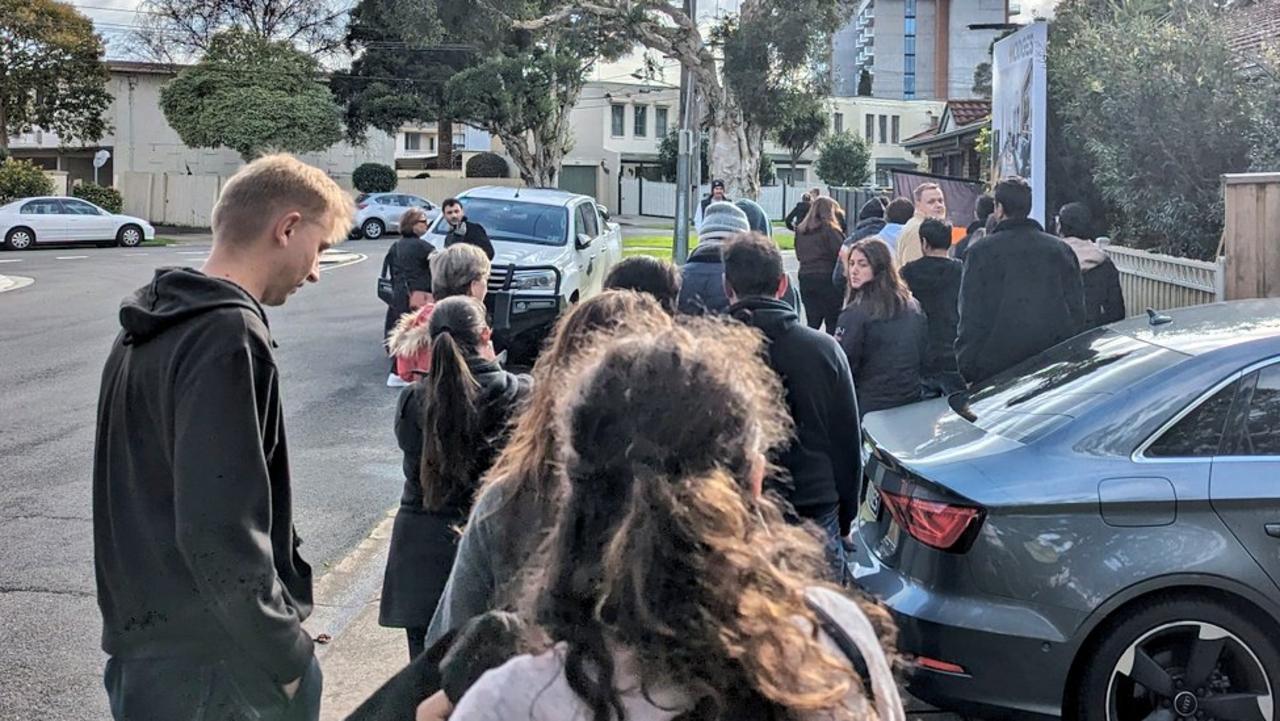 Queues at rental property in Melbourne’s south. Picture: Declanmartin75/Twitter