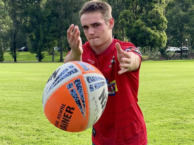 Illawarra Steelers Harold Matthews centre Hayden Buchanan, 16. March 16 2022. Taken at the University of Wollongong. Picture: Dylan Arvela