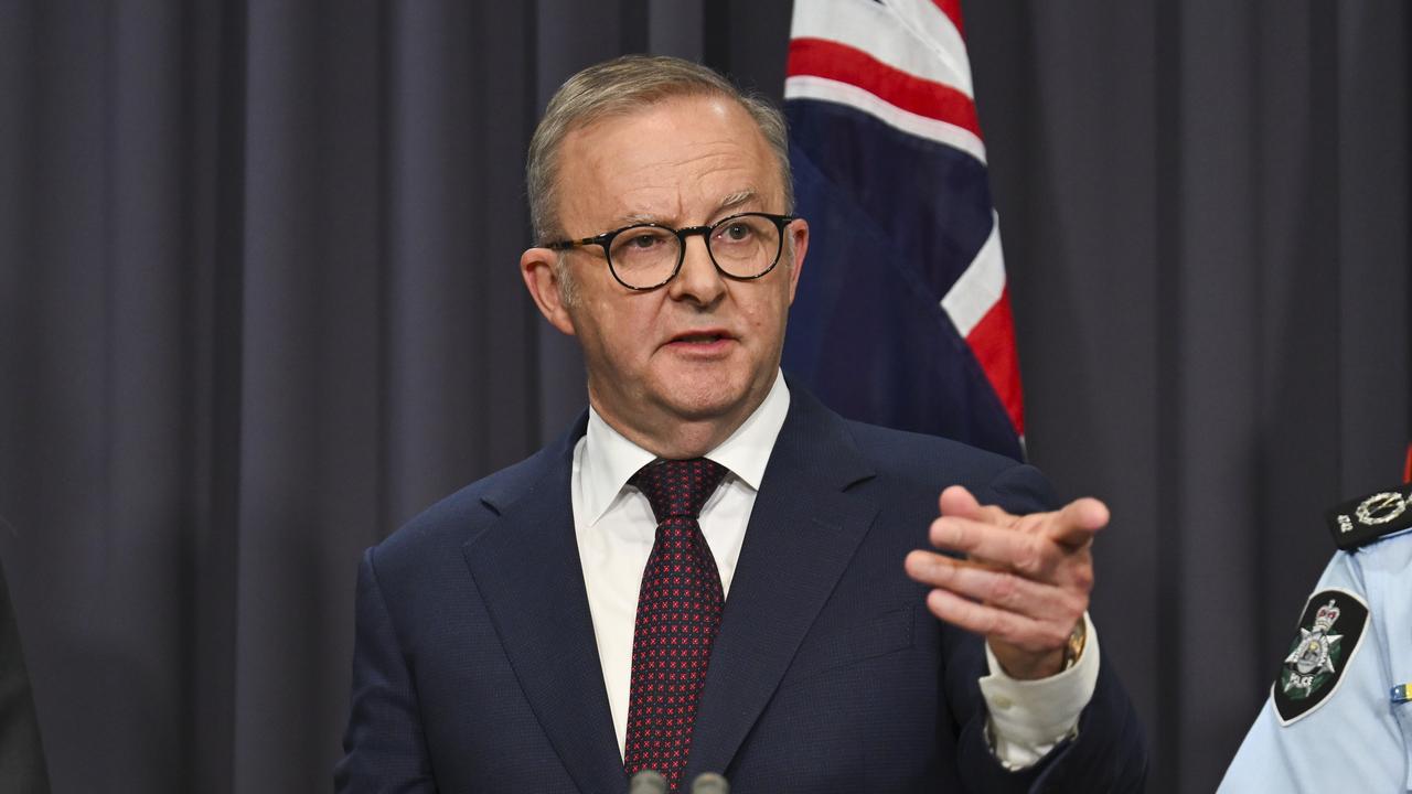 Is Anthony Albanese failing to connect with male voters? Picture: NewsWire / Martin Ollman