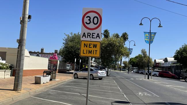 Signage alerting people of the Mildura CBD speed limit trial.