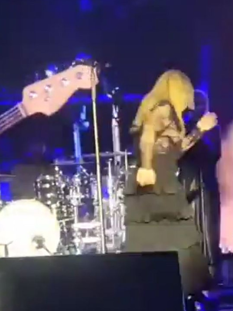 … so she ran off stage mid-concert.