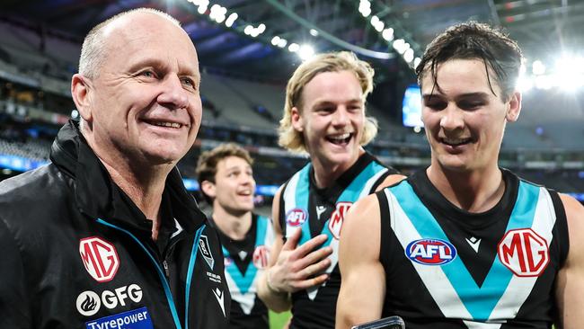 MELBOURNE, AUSTRALIA – JUNE 09: Ken Hinkley, Senior Coach of the Power celebrates during the 2023 AFL Round 13 match between the Western Bulldogs and the Port Adelaide Power at Marvel Stadium on June 9, 2023 in Melbourne, Australia. (Photo by Dylan Burns/AFL Photos via Getty Images)