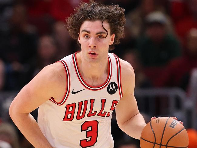 CHICAGO, ILLINOIS - OCTOBER 30: Josh Giddey #3 of the Chicago Bulls dribbles up the court against the Orlando Magic during the second half at the United Center on October 30, 2024 in Chicago, Illinois. NOTE TO USER: User expressly acknowledges and agrees that, by downloading and or using this photograph, User is consenting to the terms and conditions of the Getty Images License Agreement.   Michael Reaves/Getty Images/AFP (Photo by Michael Reaves / GETTY IMAGES NORTH AMERICA / Getty Images via AFP)