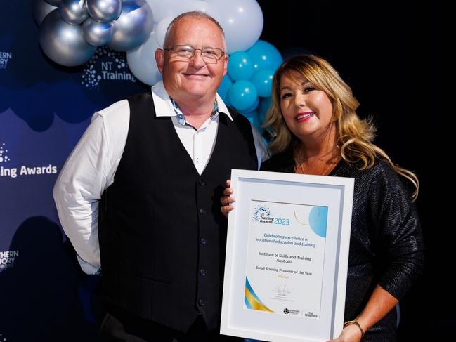 Shaun and Kathryn Stenson, leaders of the Institute of Skills and Training Australia receiving the Small Training Provider of the Year Award.