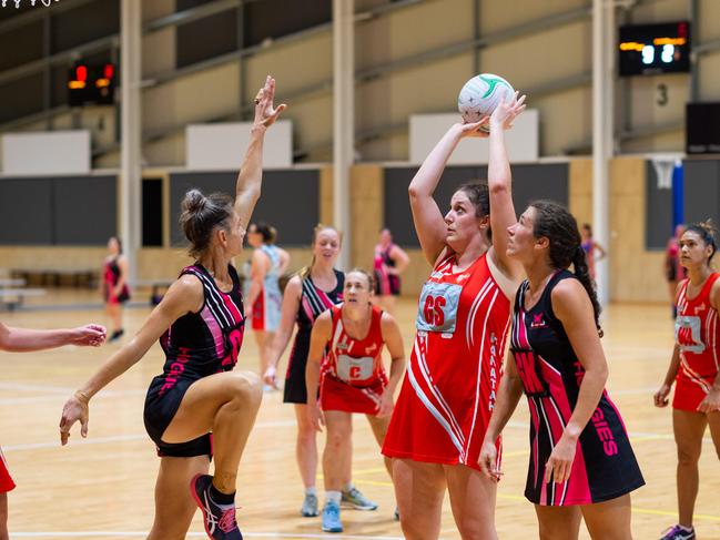 Player-coach Alyce Casilli lines up a shot against Hoggies. Photo: Che Chorley