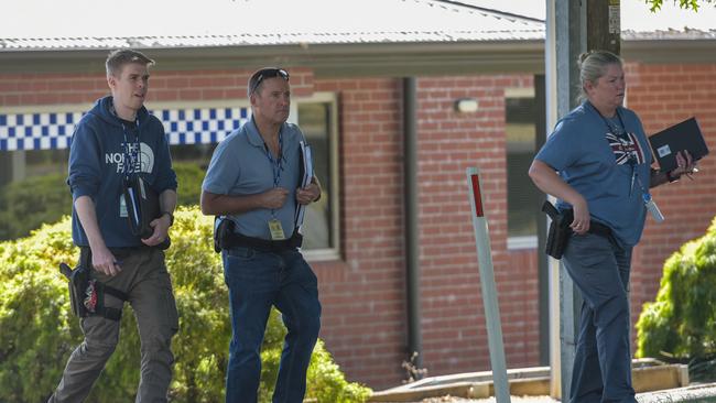 A large-scale search in Buninyong continues on Saturday for Ballarat East woman, Samantha Murphy. Picture: NCA NewsWire/Ian Wilson