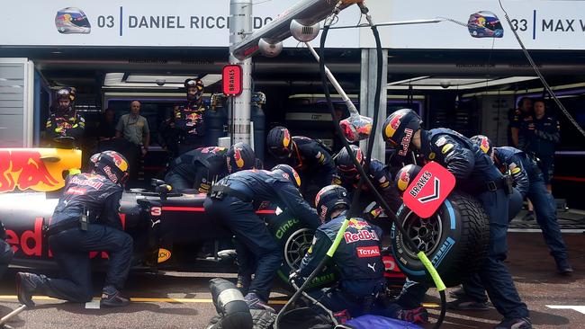 A botched tyre change at his pit stop cost Ricciardo victory at the 2016 Monaco Grand Prix. / AFP PHOTO / POOL / ANDREJ ISAKOVIC