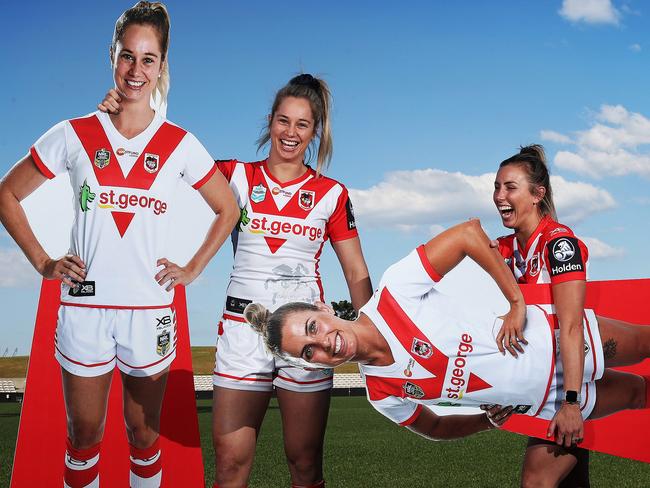 Kezie Apps and Sam Bremner before the first training session of the St. George-Illawarra Dragons women's team. Pic: Phil Hillyard