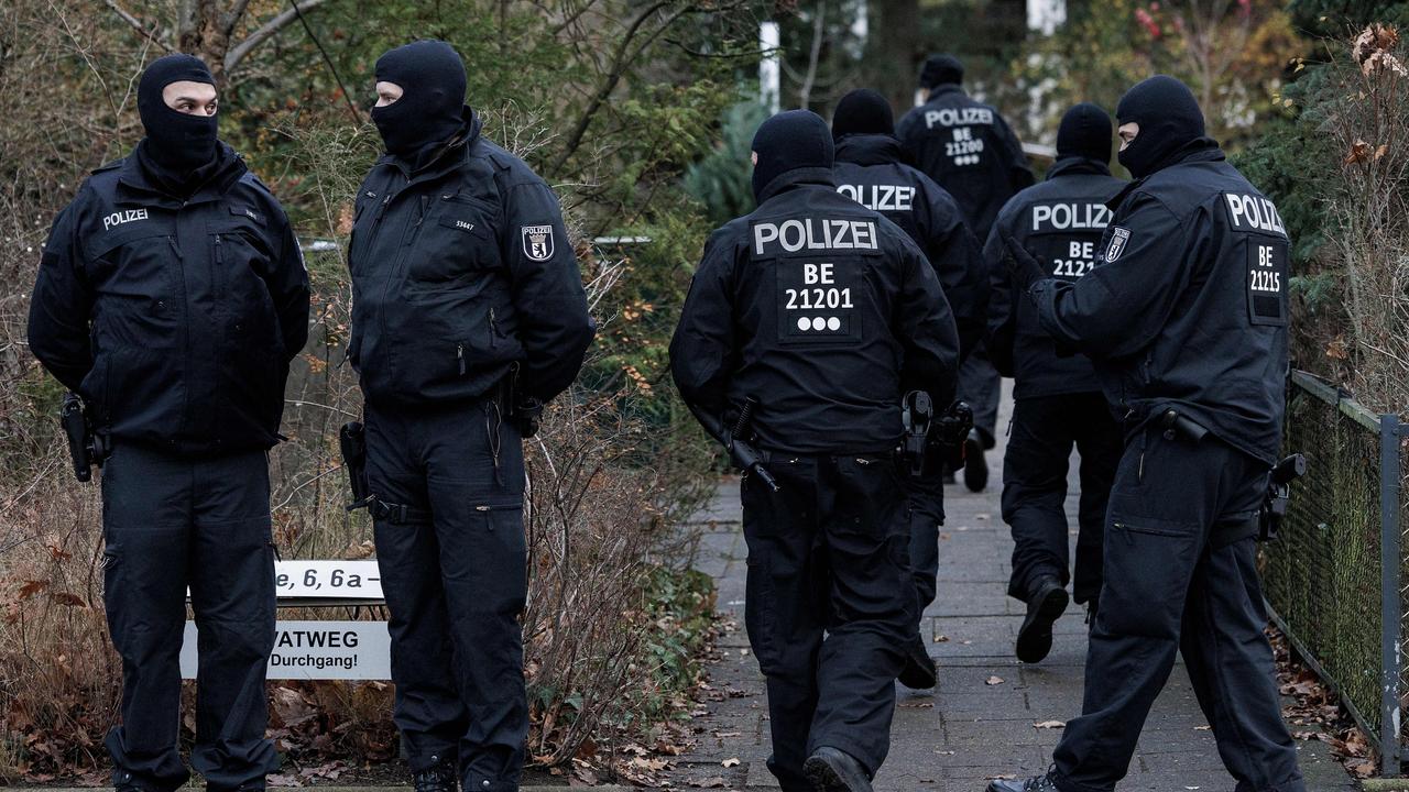 Germany coup: Police arrest far right extremists plotting to overthrow ...